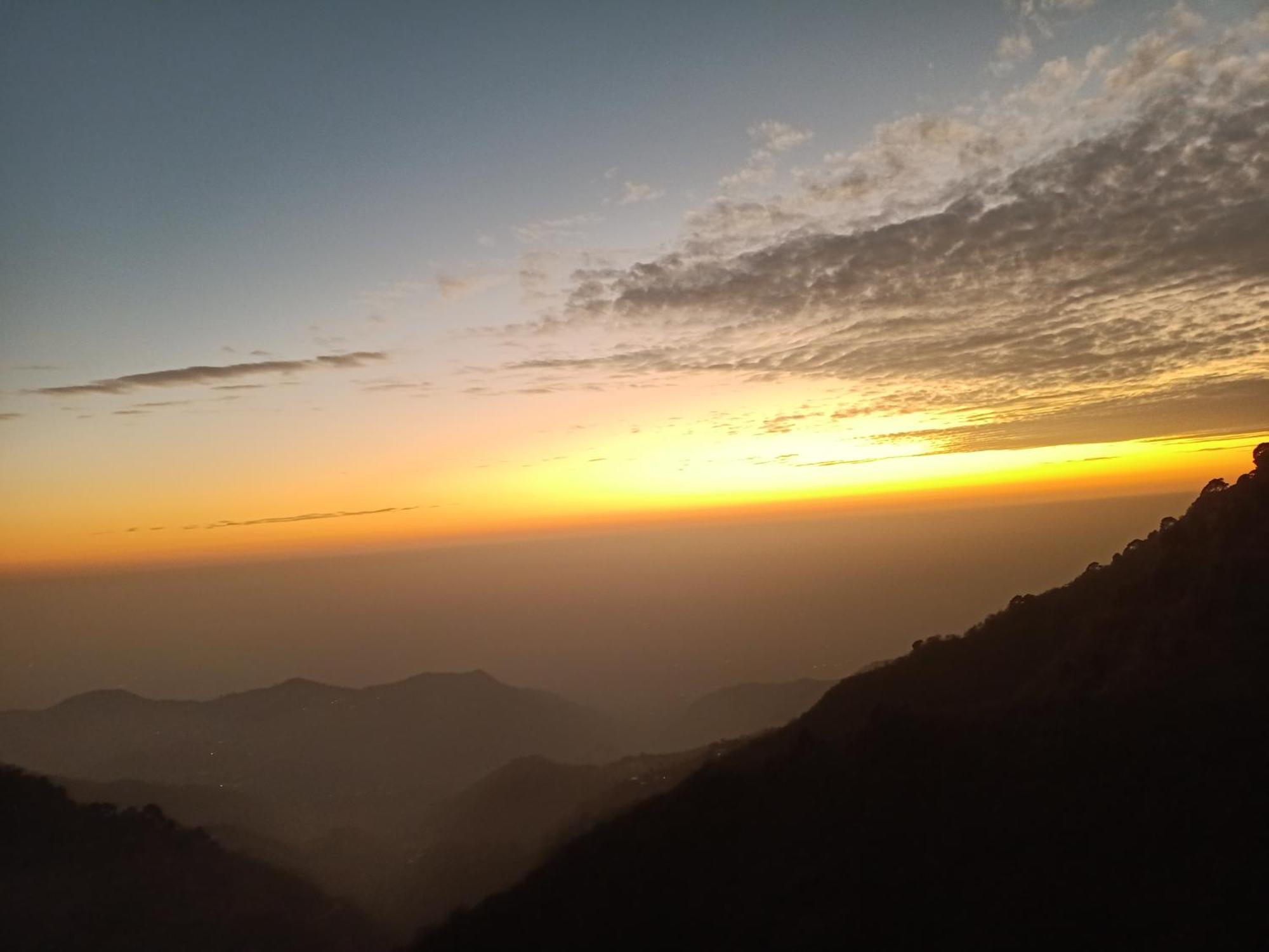Humble Stay Villa Kasauli Luaran gambar